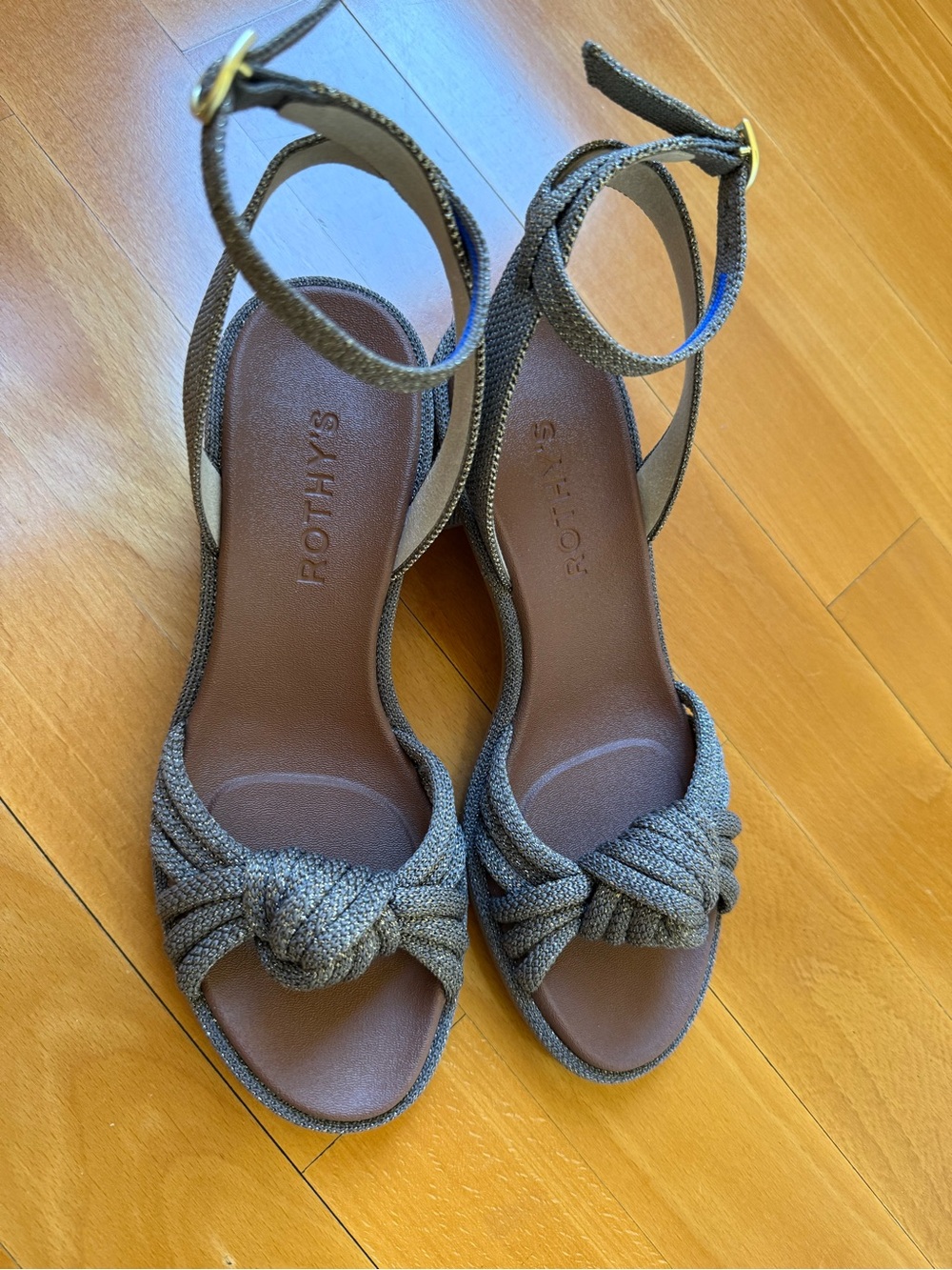 NEW Rothy's The Knot Sandal Women's Silver Sand 256-005 US 5.5